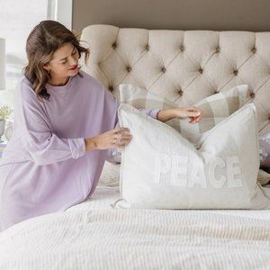 Jilly Box x Pom Pom at Home - Peace and Love Pillow Sham Set, Spring 2023